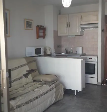 La Licorne Apartment *